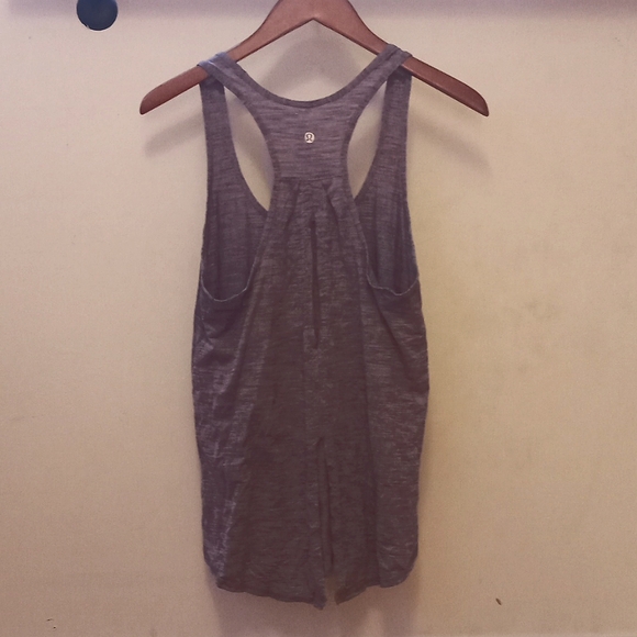 LULULEMON Purple tank top!! - Size 6 - Picture 2 of 5